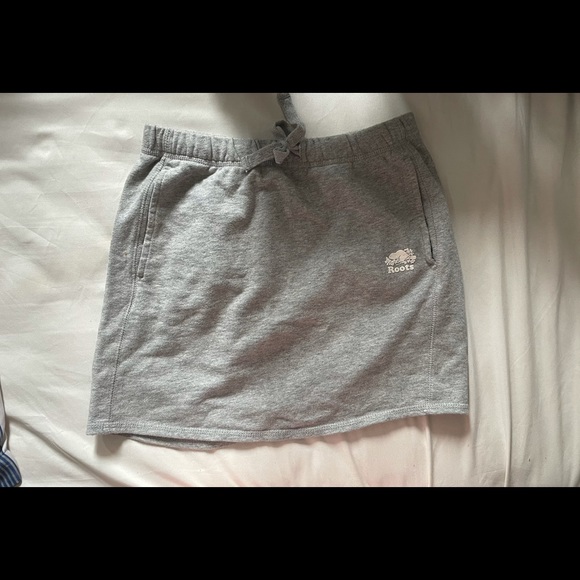 Roots Skirt - Picture 2 of 3